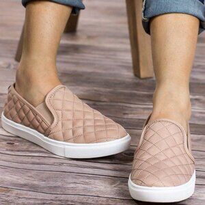 NIB Girls Steve Madden BLUSH Pink Slip On Sneakers; Size US 4